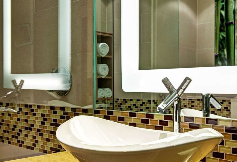 Отель Hilton Frankfurt Airport