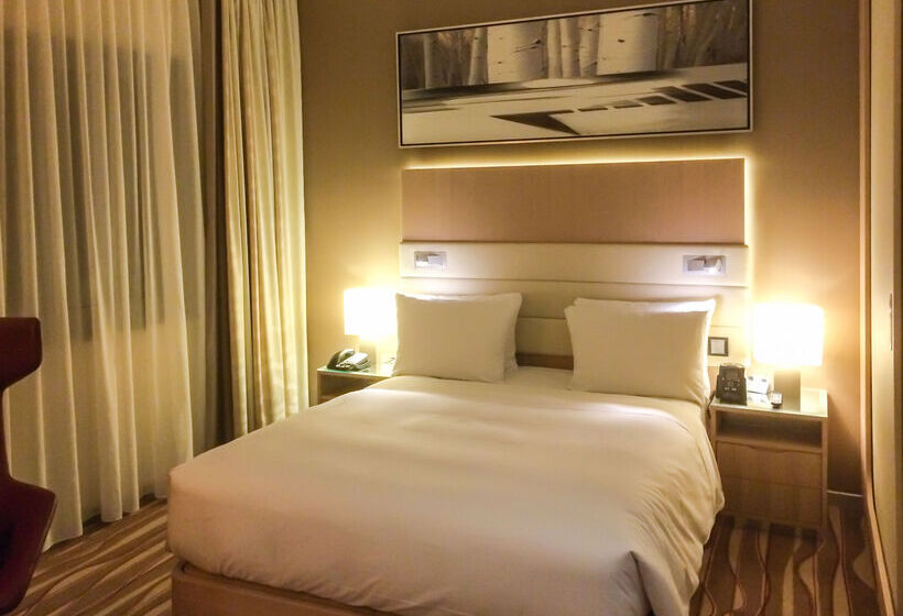 Отель Hilton Frankfurt Airport