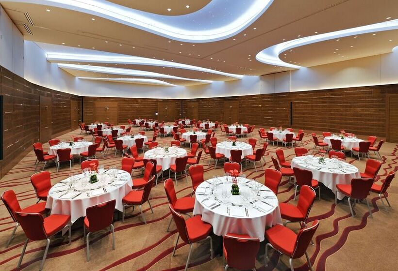 Отель Hilton Frankfurt Airport