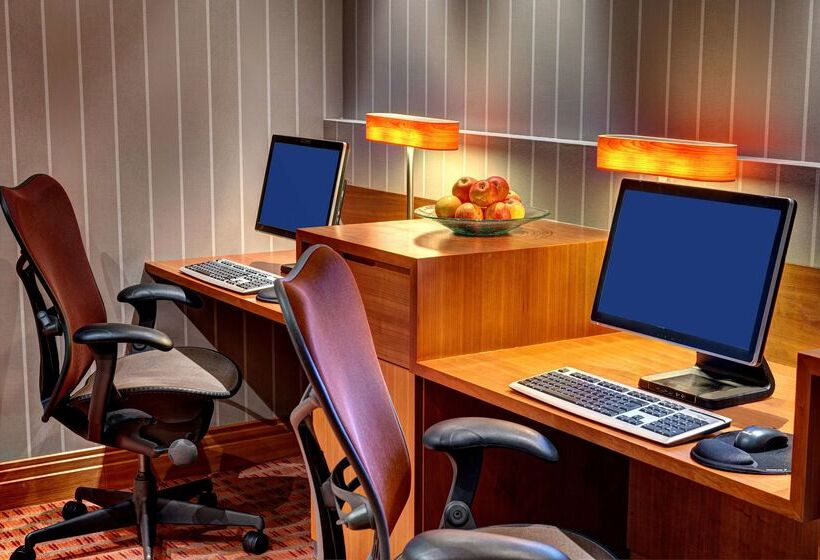 호텔 Hilton Garden Inn Frankfurt Airport