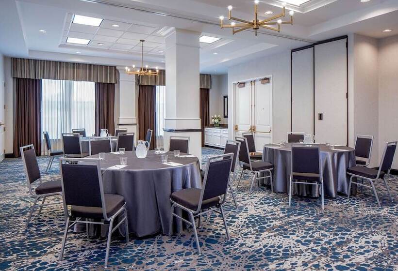 فندق Hilton Garden Inn Jackson Downtown