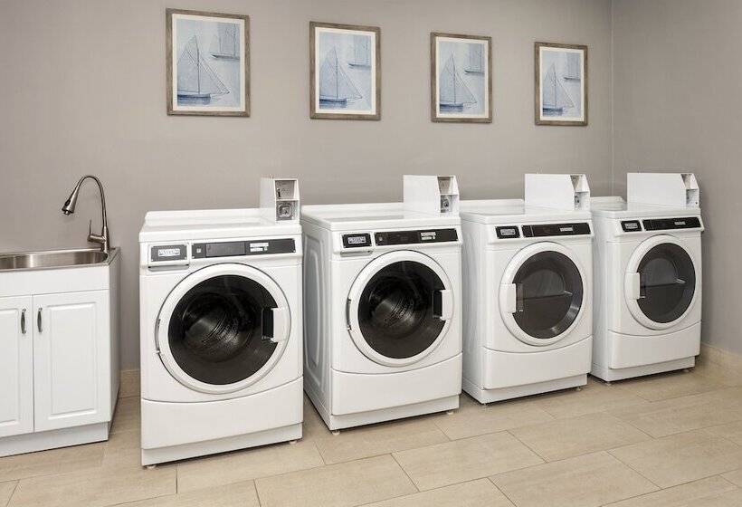 Holiday Inn Express Hotel & Suites East End, An Ihg