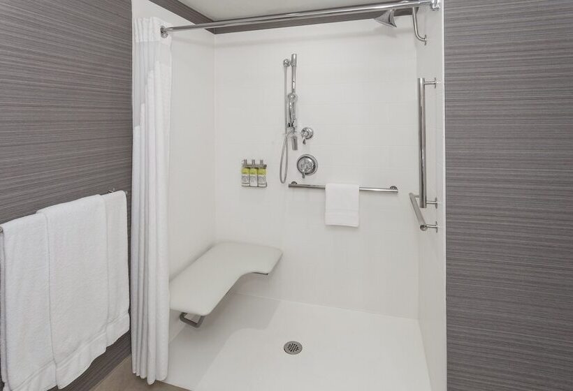 Holiday Inn Express Hotel & Suites East End, An Ihg