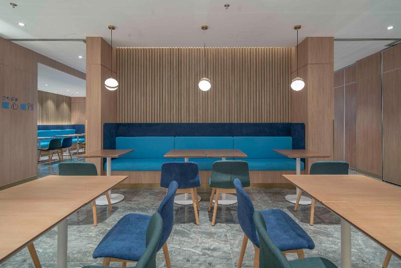 호텔 Holiday Inn Express Shanghai Jinqiao Central, An Ihg