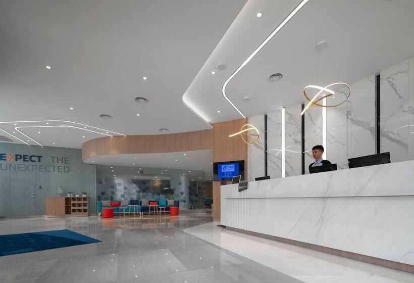 호텔 Holiday Inn Express Shanghai Jinqiao Central, An Ihg