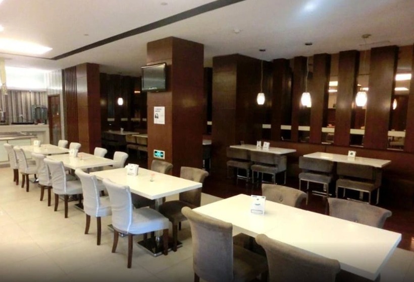 호텔 Holiday Inn Express Shanghai Jinqiao Central, An Ihg