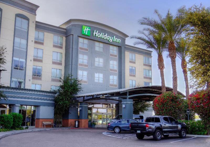 هتل Holiday Inn & Suites Phoenix Airport, An Ihg