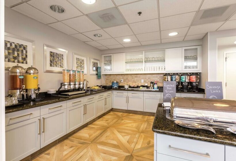 Отель Homewood Suites By Hilton Greenville