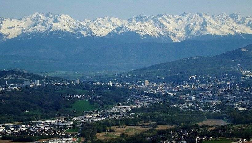 בית מלון כפרי Inn Chambery