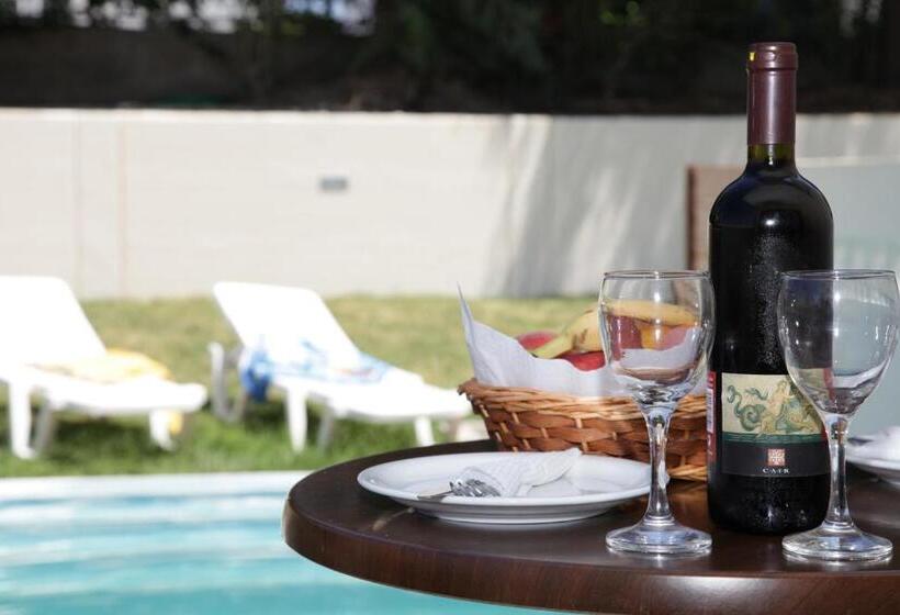 בית מלון כפרי Kolymbia Sky