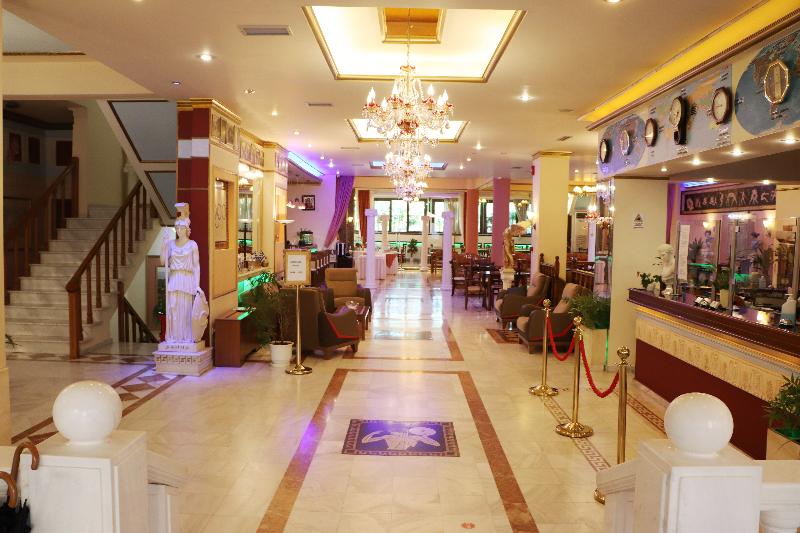 ホテル Kosta Famissi