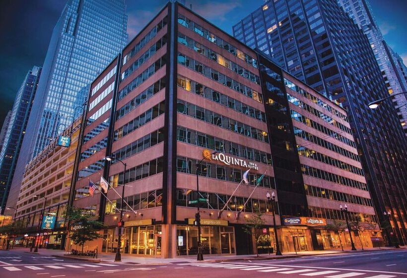 هتل La Quinta By Wyndham Chicago Downtown