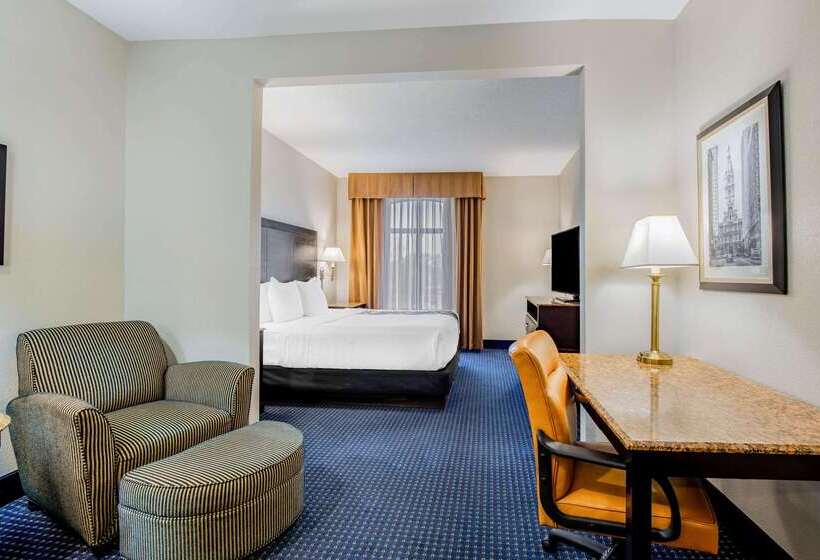 هتل La Quinta By Wyndham Mt. Laurel   Philadelphia