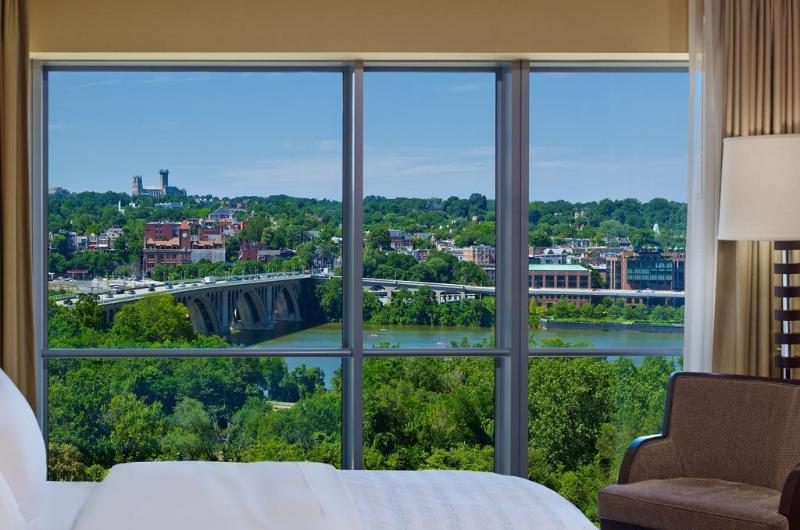 Отель Le Méridien Arlington