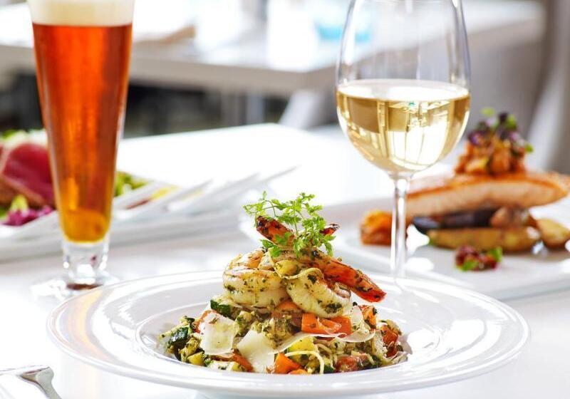 Отель Le Méridien Arlington