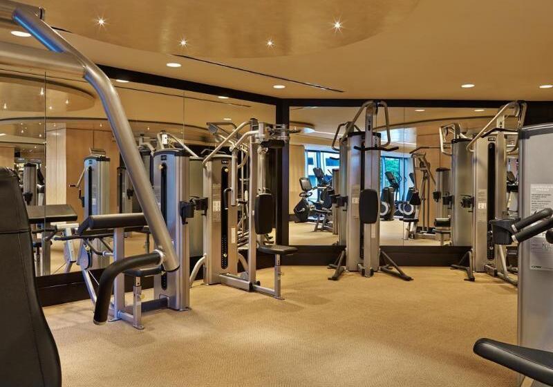 Отель Le Méridien Arlington