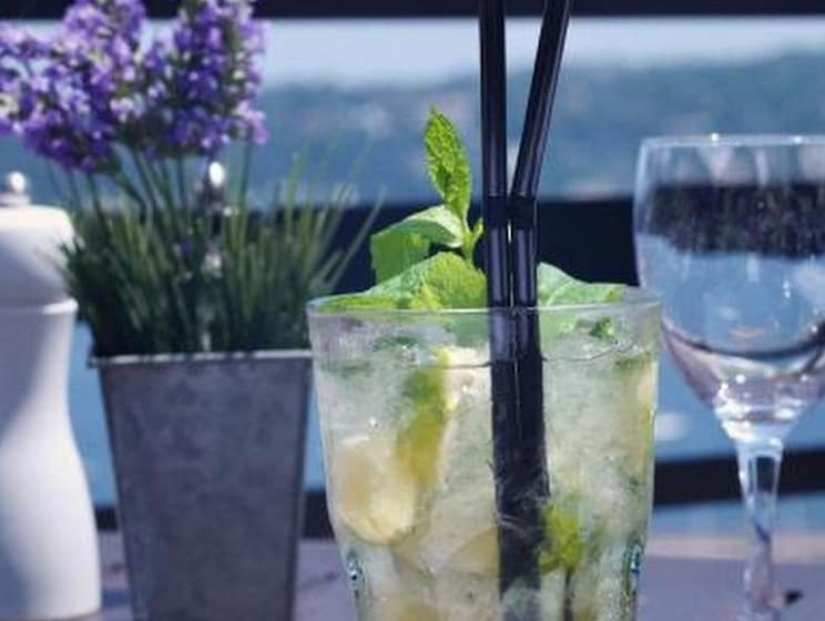 בית מלון כפרי Le Versailles