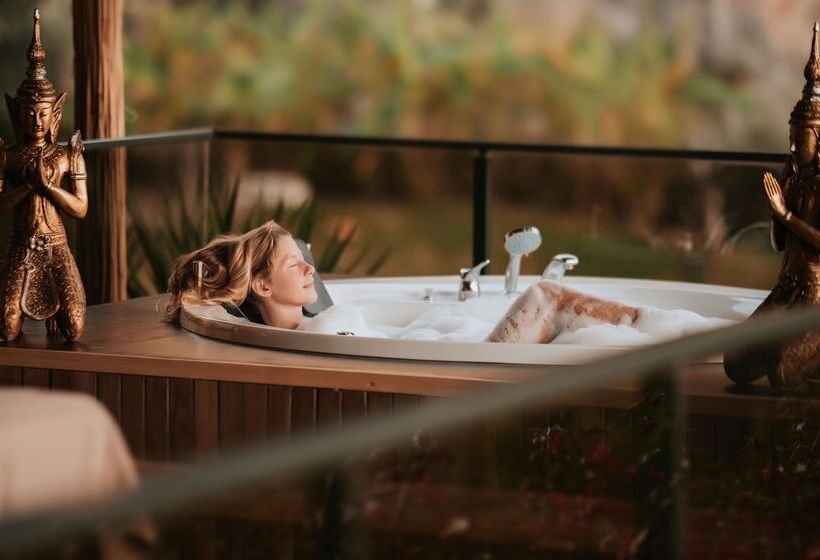 Отель Manaspark Deluxe