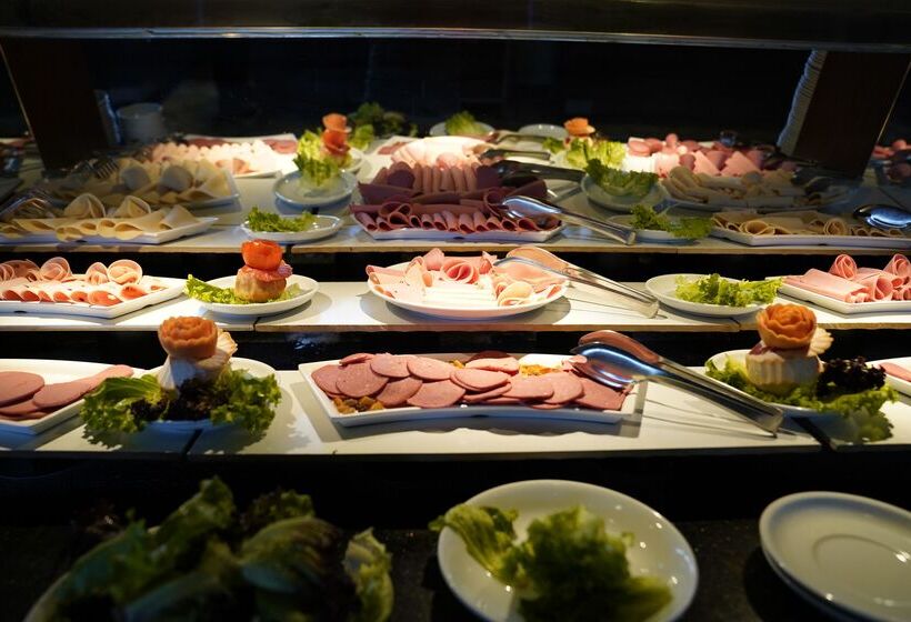 Отель Manaspark Deluxe