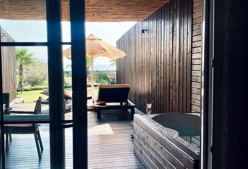 Отель Manaspark Deluxe