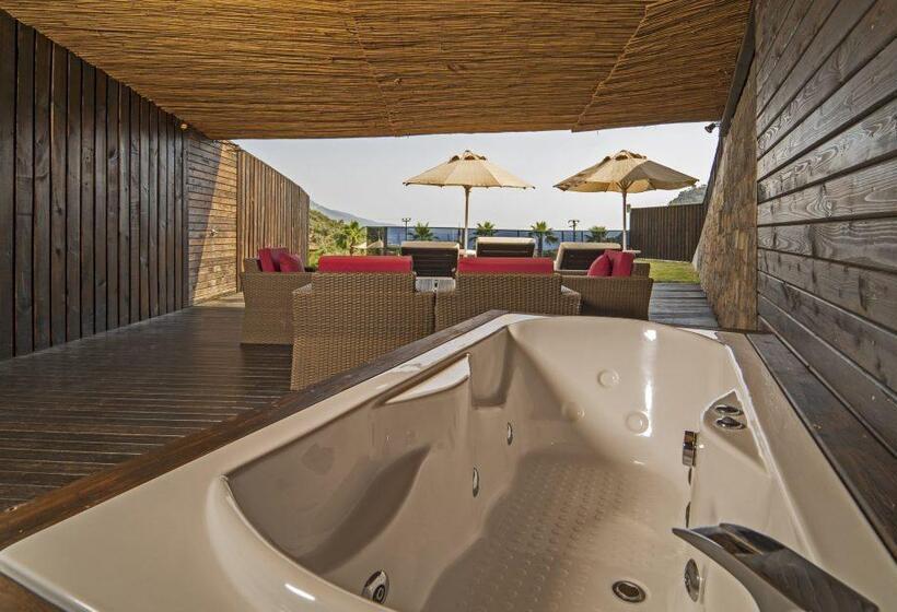 هتل Manaspark Deluxe