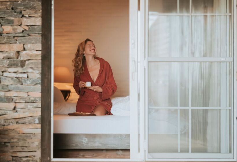 Отель Manaspark Deluxe