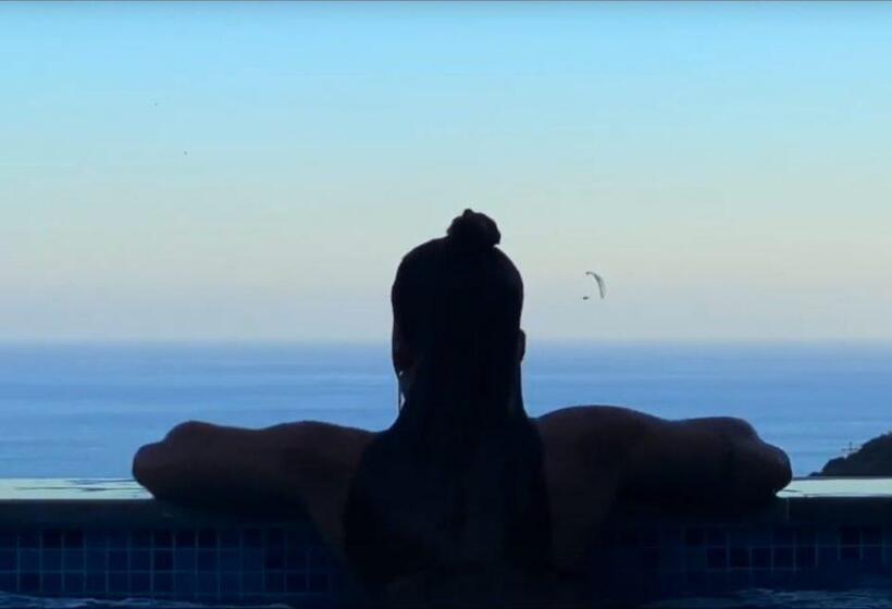 Отель Manaspark Deluxe