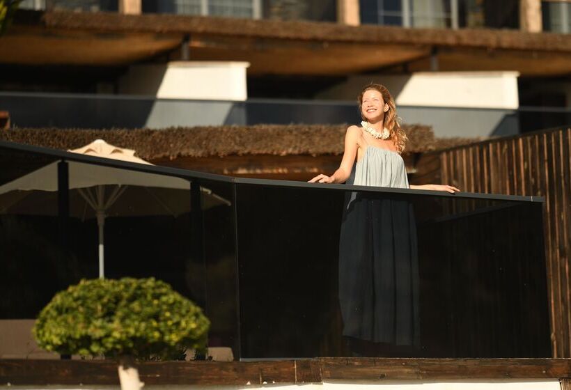 Отель Manaspark Deluxe