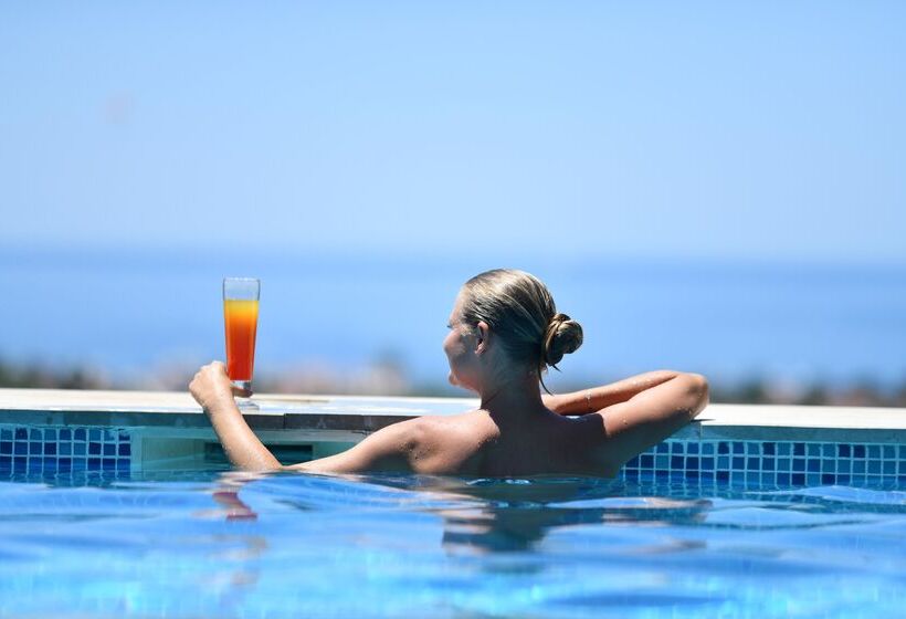 Отель Manaspark Deluxe