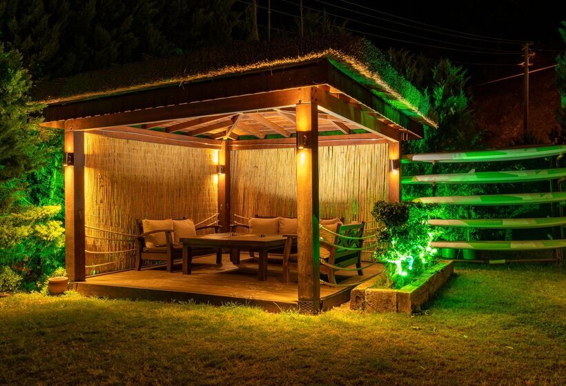 Отель Manaspark Deluxe