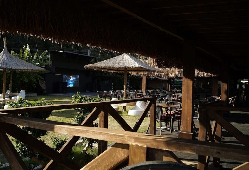 Отель Manaspark Deluxe