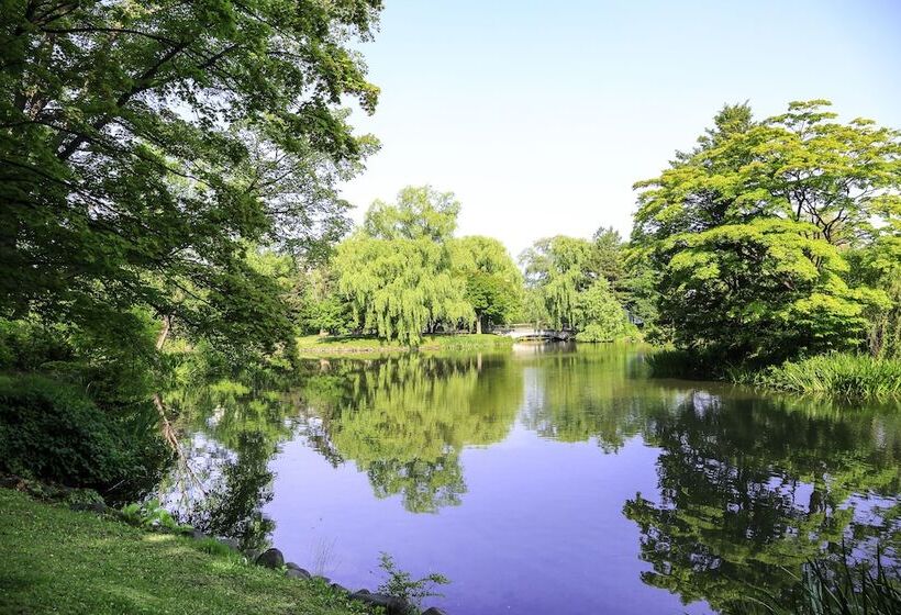 בית מלון כפרי Mercure Sapporo