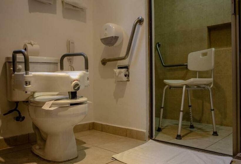 Mesón De La Luna Hotel & Spa