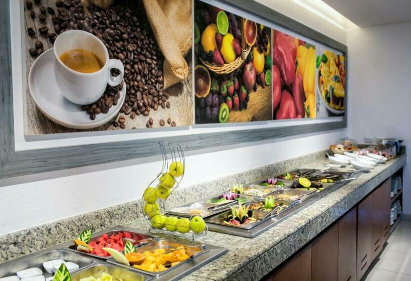 Mesón De La Luna Hotel & Spa