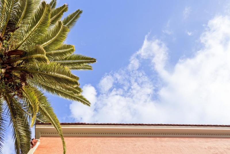 Отель Nafsimedon