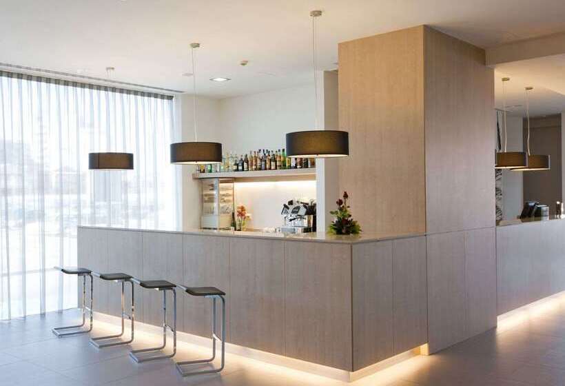 酒店 NH Campo Cartagena