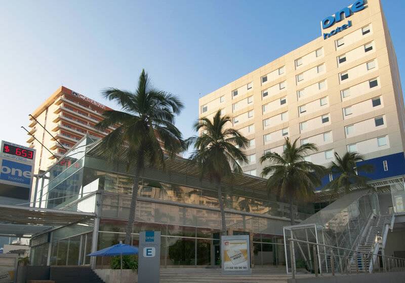 فندق One Acapulco Costera