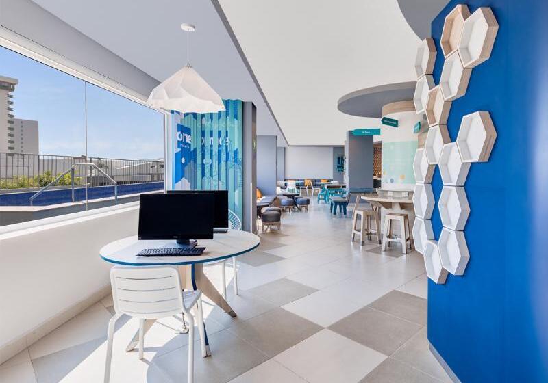 فندق One Acapulco Costera