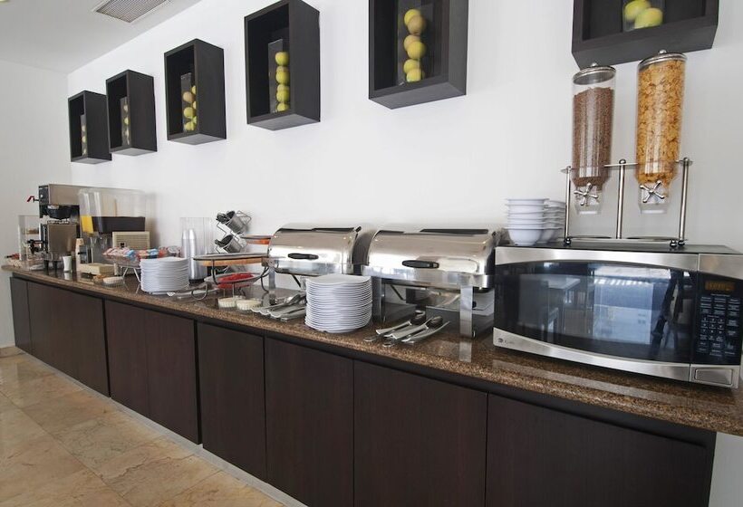 فندق One Acapulco Costera