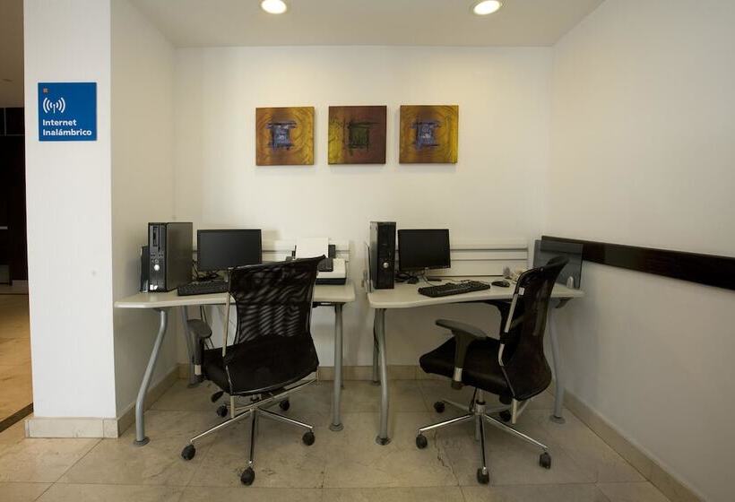 هتل One Aguascalientes Sur