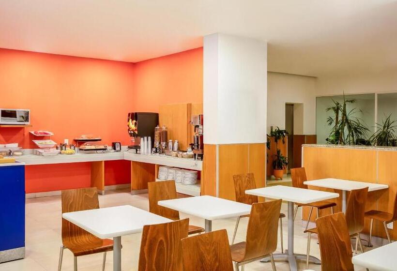 فندق One Puebla Finsa