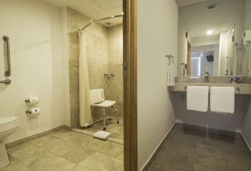 فندق One Toluca Aeropuerto