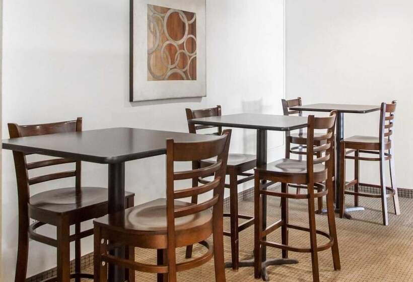 호텔 Parkview Inn And Conference Center