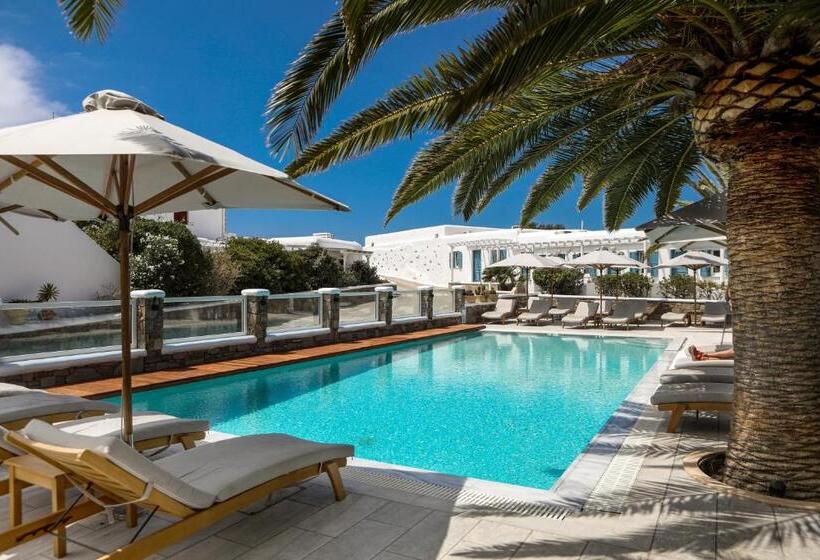 בית מלון כפרי Petinaros