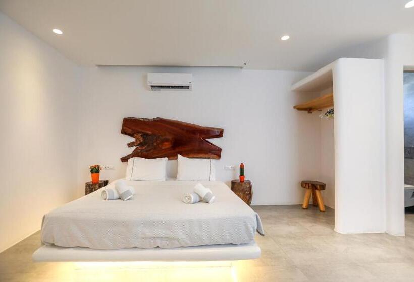 בית מלון כפרי Petinaros