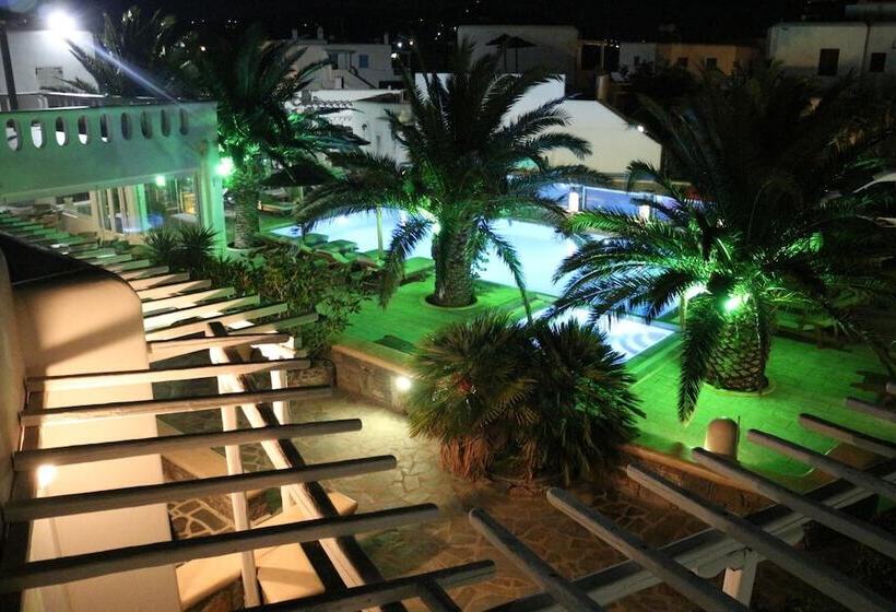 בית מלון כפרי Petinaros