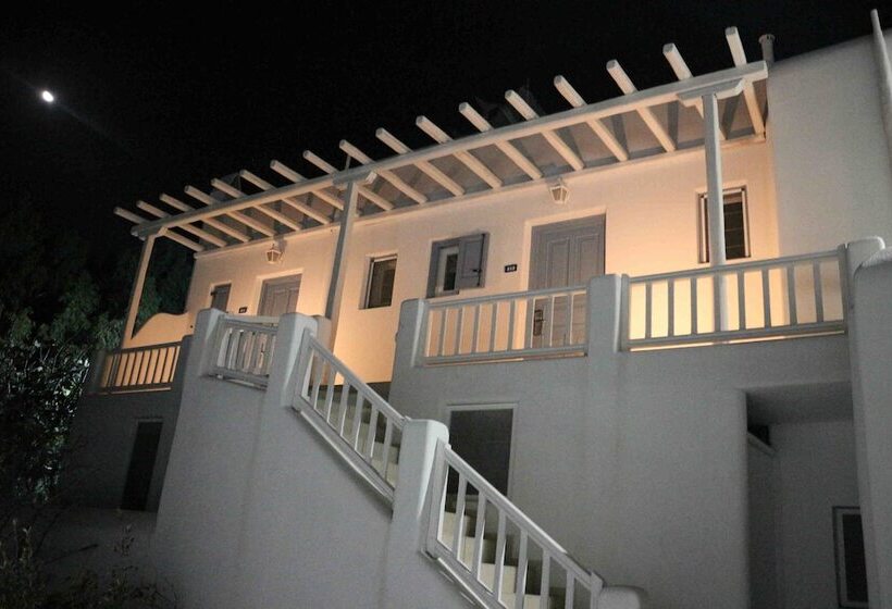 בית מלון כפרי Petinaros