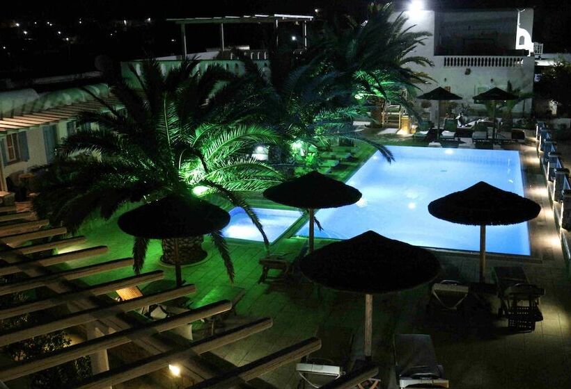 בית מלון כפרי Petinaros