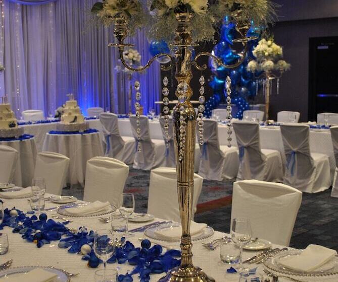 Pinnacle Hotel At The Pier