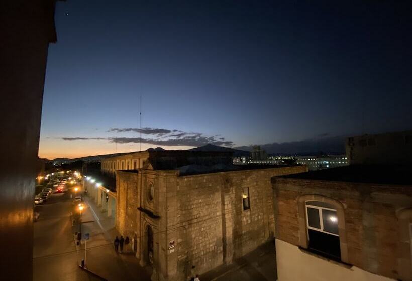 Отель Plaza Morelia